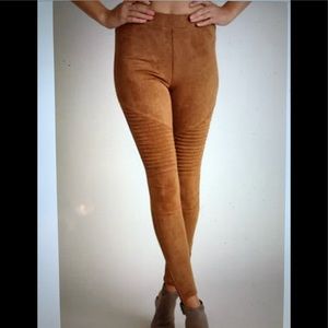 Umgee Suede Moto Leggings